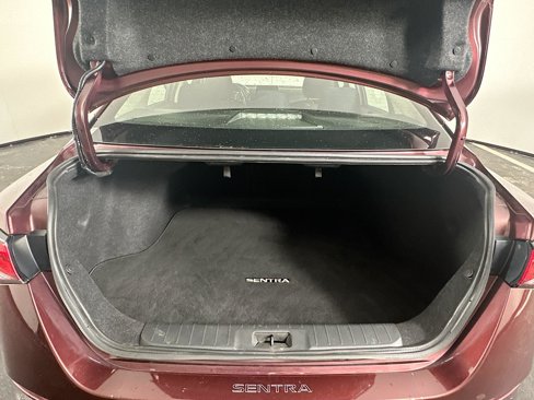 Used 2022 Nissan Sentra SV w/ Trunk Package image 27
