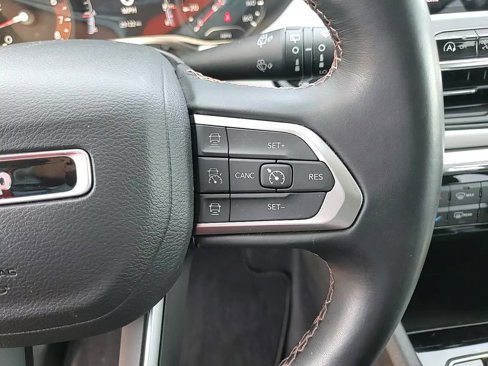 Used 2022 Jeep Compass Limited image 15