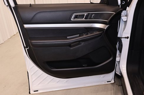 Used 2017 Ford Explorer XLT image 10
