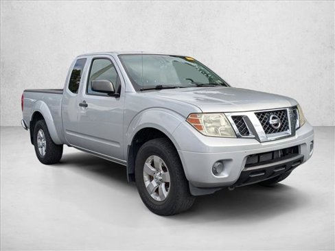 Used 2012 Nissan Frontier SV w/ SV Premium Utility Pkg image 3
