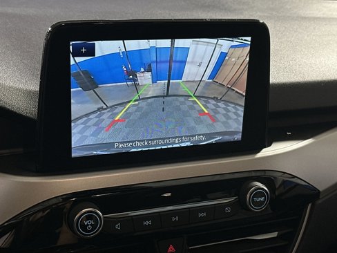 Used 2020 Ford Escape SE image 23