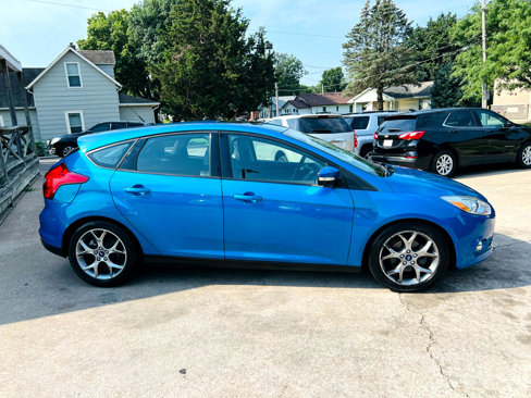 Used 2014 Ford Focus SE w/ Equipment Group 201A image 2