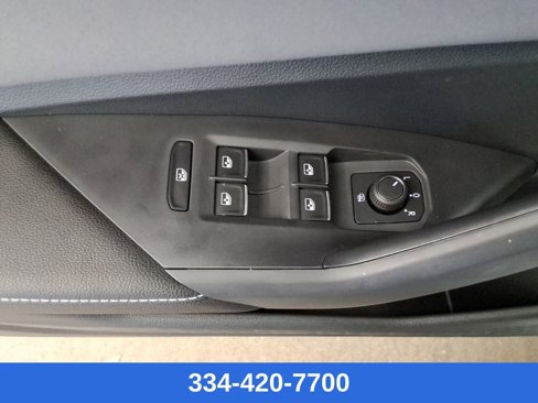 New 2025 Volkswagen Jetta SE image 19