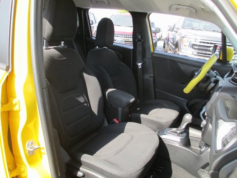 Used 2019 Jeep Renegade Latitude image 16