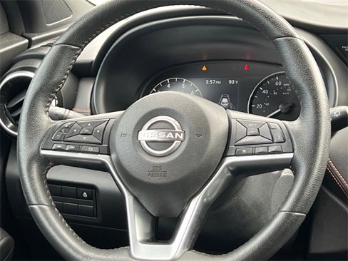 Used 2023 Nissan Kicks SR w/ SR Premium Package image 13