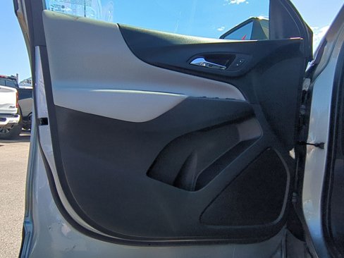Used 2023 Chevrolet Equinox LT image 13