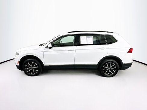 Used 2021 Volkswagen Tiguan SE image 4