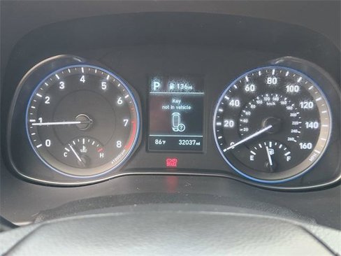 Used 2019 Hyundai Kona Limited image 15