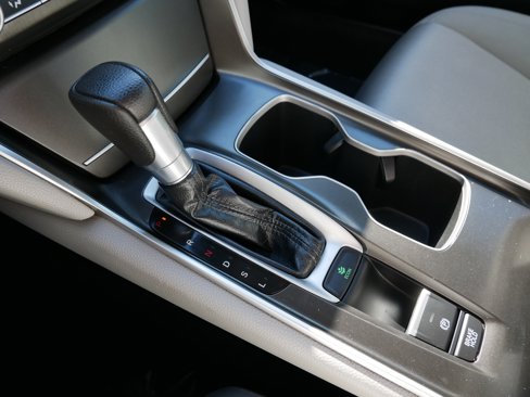 Used 2019 Honda Accord LX image 16
