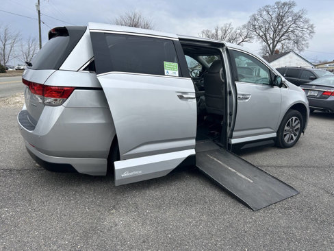 Used 2014 Honda Odyssey Touring image 3