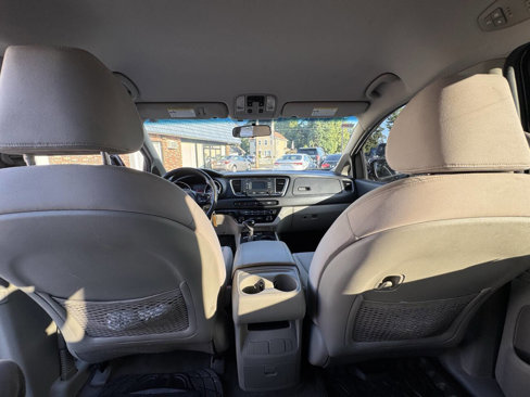 Used 2016 Kia Sedona LX w/ LX Convenience Package image 42