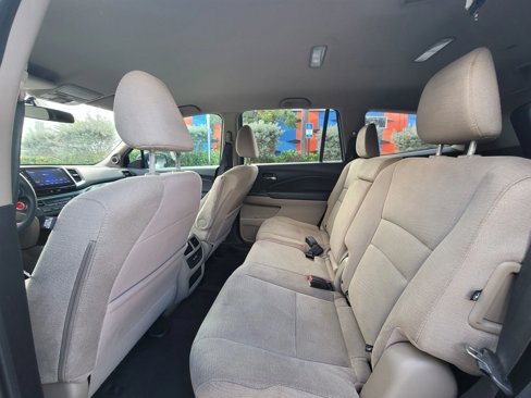 Used 2018 Honda Pilot EX image 10