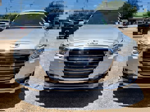 Used 2017 Genesis G90 3.3T Premium image 8