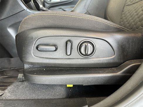 Used 2020 Chevrolet Equinox LT image 22