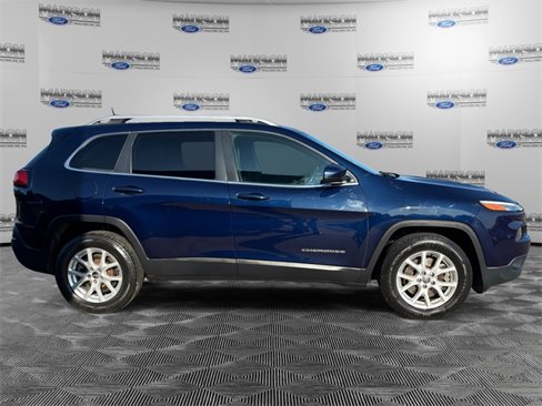 Used 2016 Jeep Cherokee Latitude image 6