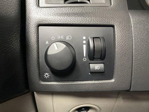 Used 2006 Chrysler 300 SRT8 w/ SRT Option Group II image 22
