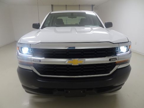Used 2019 Chevrolet Silverado 1500 W/T image 2