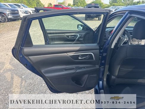 Used 2017 Nissan Altima 2.5 SR w/ LED Appearance Package image 19