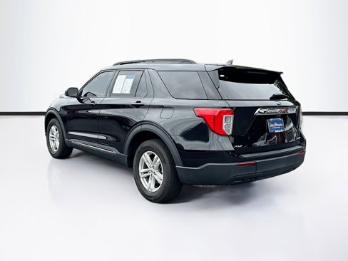 Used 2022 Ford Explorer XLT image 5
