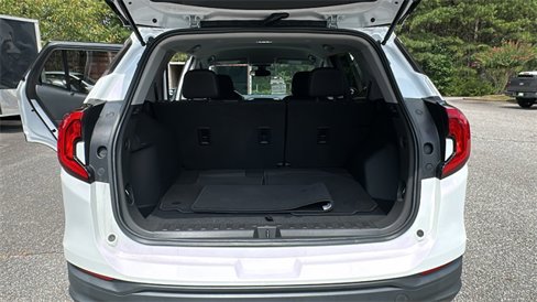 Used 2021 GMC Terrain SLE image 18
