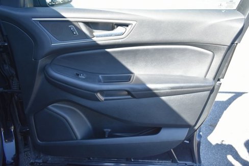 Used 2022 Ford Edge SEL w/ Convenience Package image 46