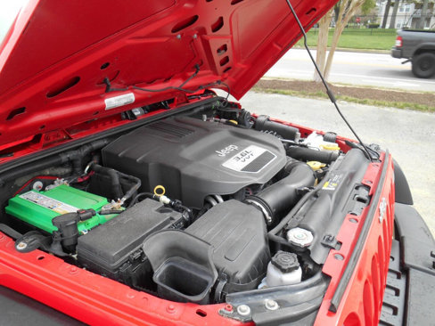 Used 2018 Jeep Wrangler Sport image 15