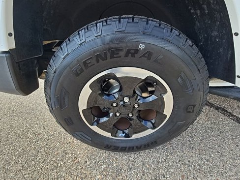 Used 2014 Jeep Wrangler Unlimited Sahara image 39