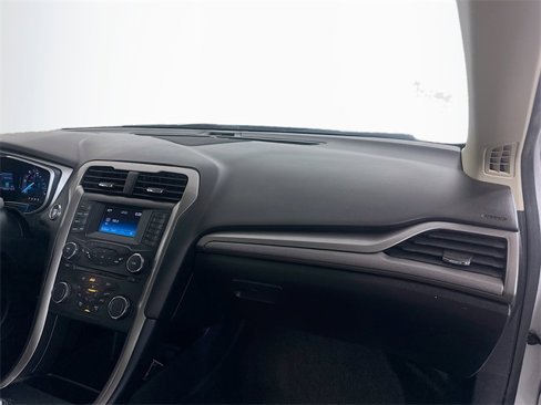 Used 2018 Ford Fusion S image 27
