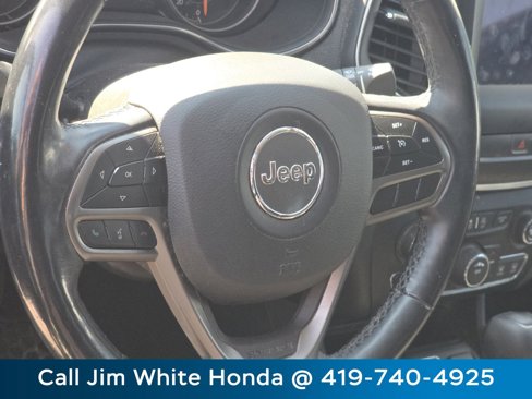 Used 2020 Jeep Cherokee Latitude w/ Cold Weather Group image 21