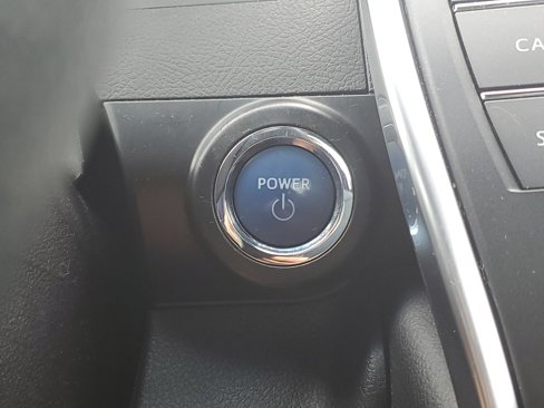 Used 2017 Toyota Camry LE image 29