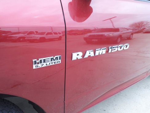 Used 2012 RAM 1500 Classic SLT w/ Luxury Group image 17