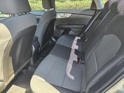 Used 2022 Kia Forte LXS w/ LXS Technology Package image 24