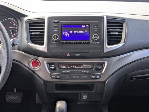 Used 2017 Honda Pilot LX image 17