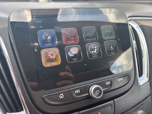 Used 2018 Chevrolet Malibu LT image 22