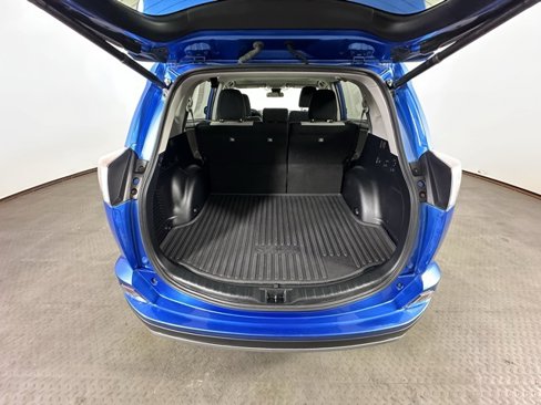 Used 2018 Toyota RAV4 XLE image 14