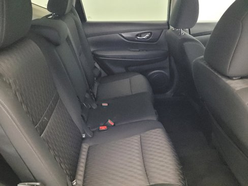 Used 2018 Nissan Rogue S image 19