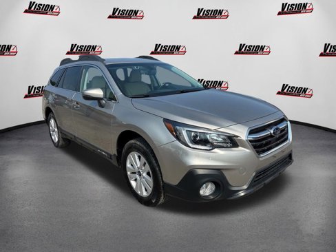 Used 2019 Subaru Outback 2.5i Premium image 3