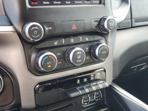 Used 2019 RAM 1500 Big Horn image 26