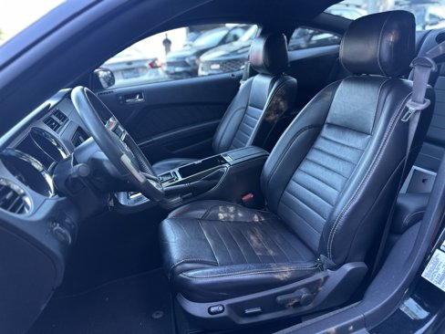 Used 2014 Ford Mustang Premium image 11