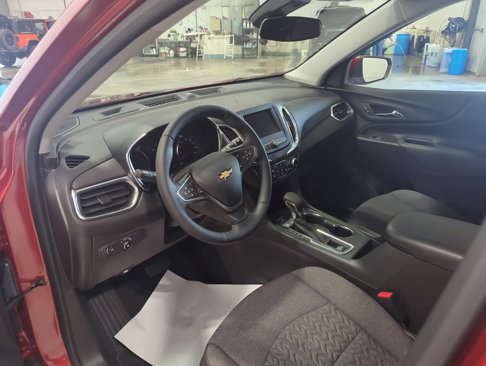 Used 2023 Chevrolet Equinox LT image 10