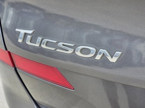 Used 2020 Hyundai Tucson SE image 9