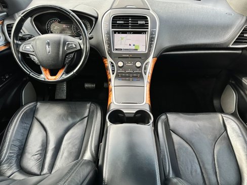 Used 2016 Lincoln MKX Reserve w/ Luxury Package image 21