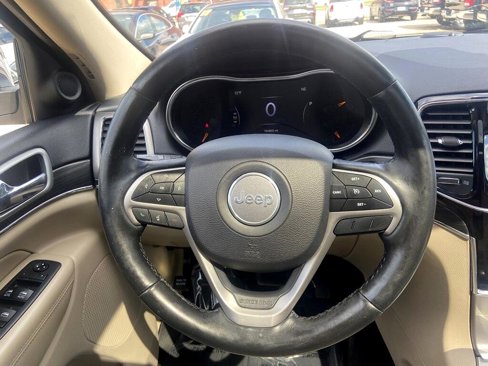 Used 2019 Jeep Grand Cherokee Limited w/ Luxury Group II image 15