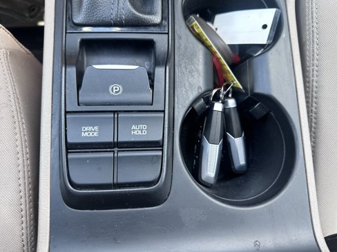 Used 2019 Hyundai Tucson Sport image 16