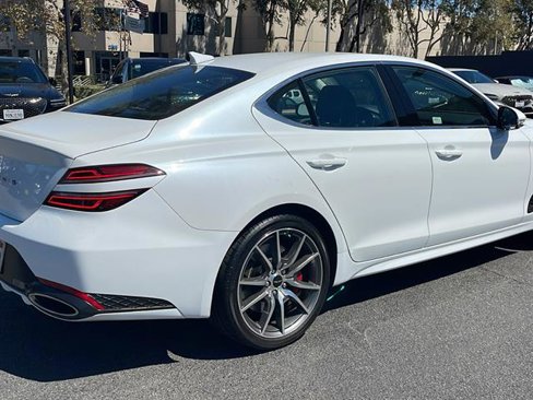 Used 2025 Genesis G70 2.5T image 7