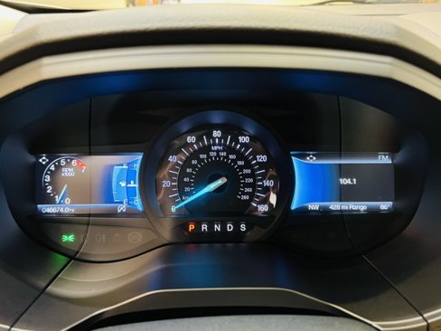 Used 2023 Ford Edge Titanium image 9