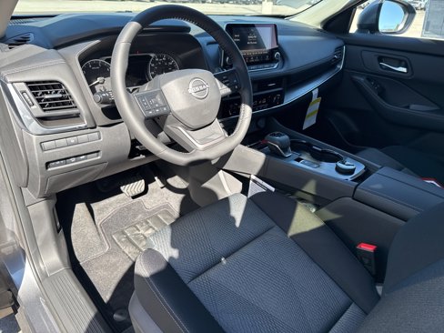 New 2026 Nissan Rogue SV image 18