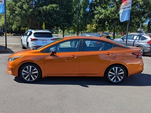 Used 2021 Nissan Versa SR w/ Convenience Package image 2
