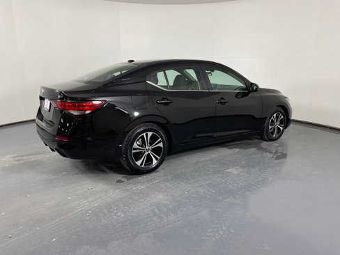Used 2022 Nissan Sentra SV image 6