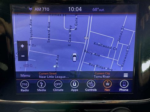 Used 2019 Jeep Grand Cherokee Altitude image 11